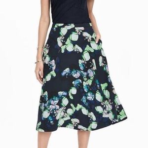 Banana Republic floral skirt with pockets!